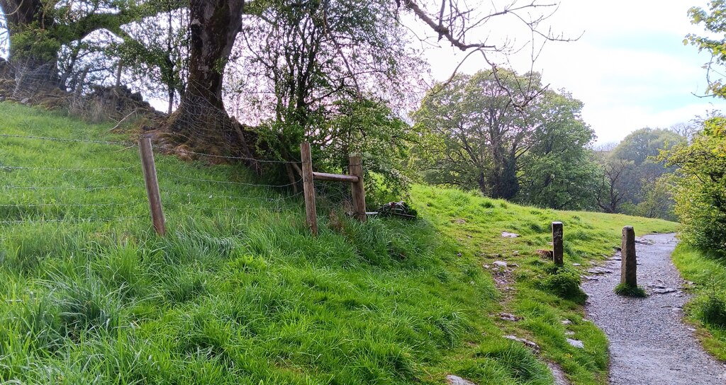 Dales Way footpath beside the River Wharfe near Burnsall, North Yorkshire